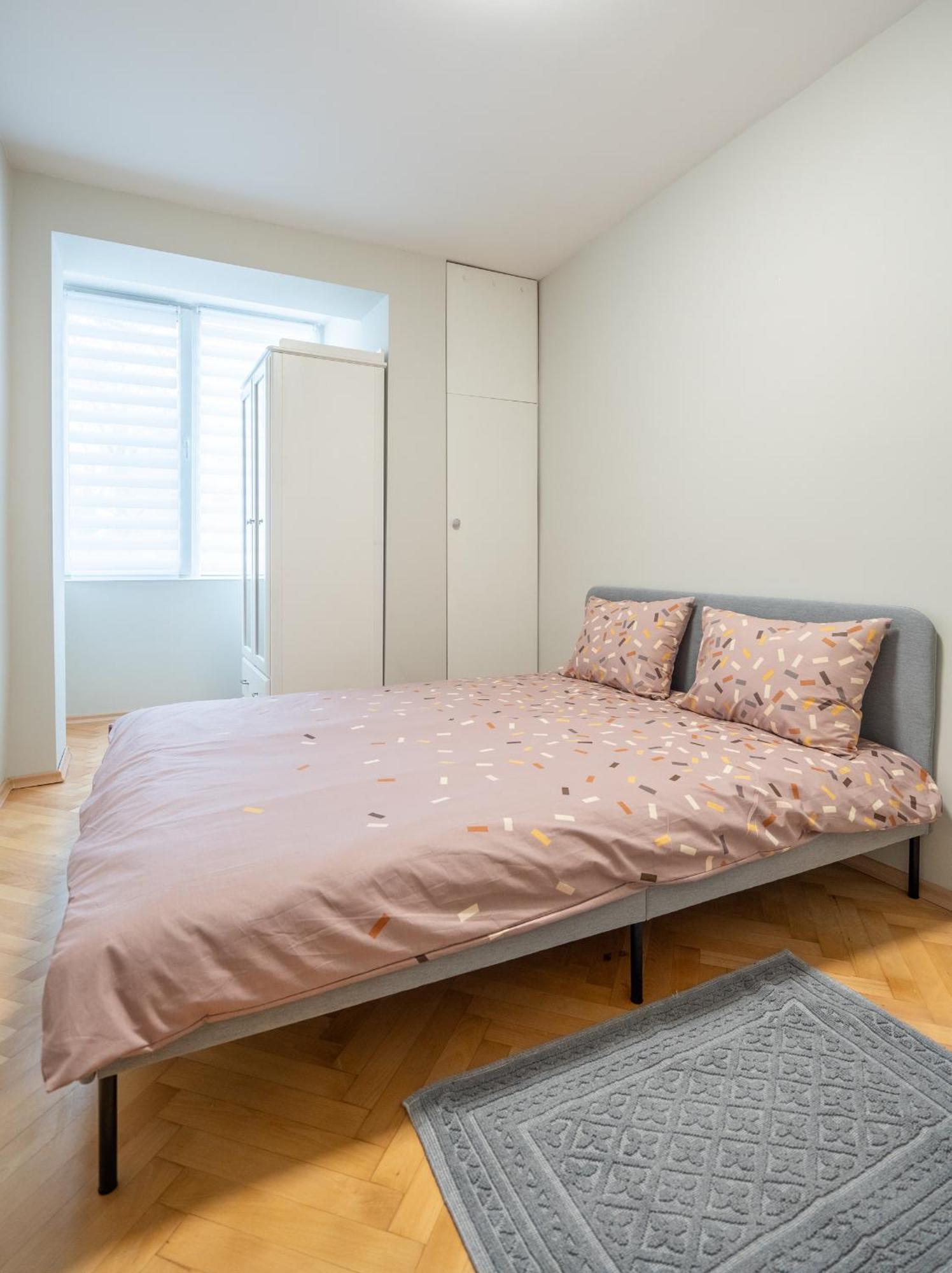 Pirotska 2-Bedroom 100M2 Apartment In Sofia Center Exterior photo