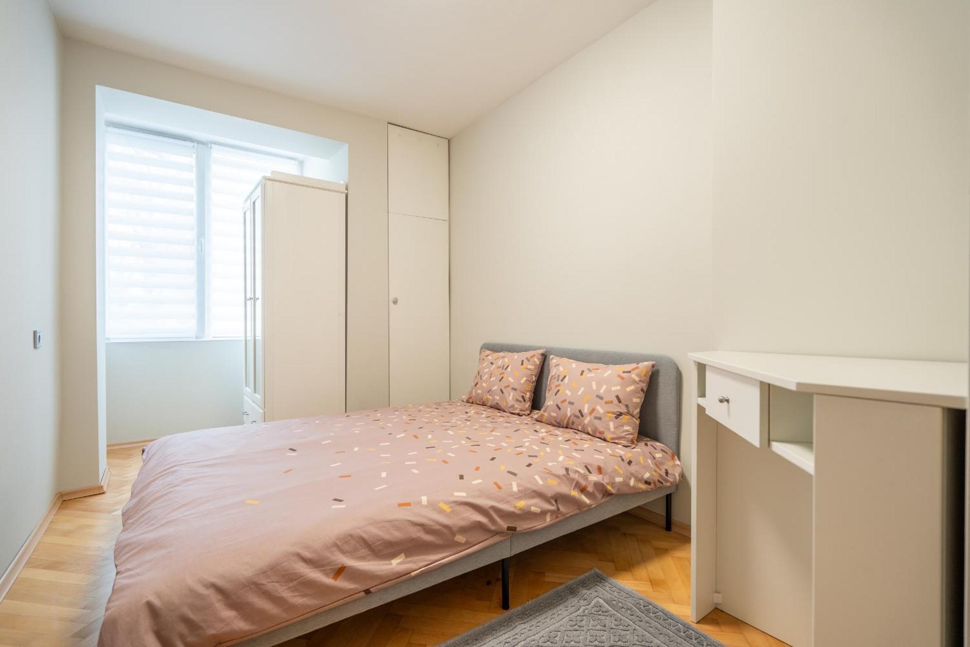 Pirotska 2-Bedroom 100M2 Apartment In Sofia Center Exterior photo